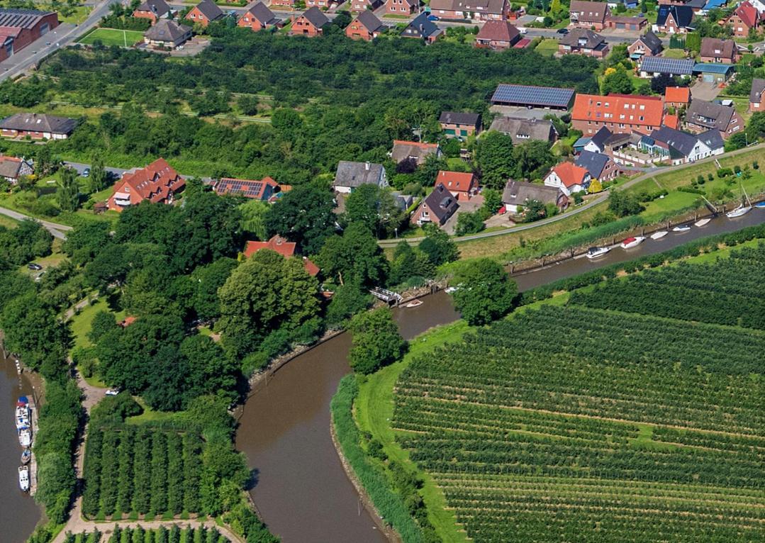 GrünendeichFewo Elbblick Im Haus Luehegartenアパートメント エクステリア 写真